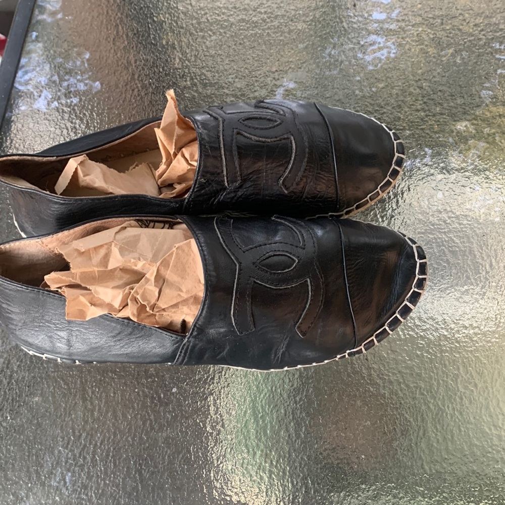 Chanel womens 37 as is has repaired as shown (right shoe